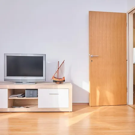 By Interhome Apartamento Split