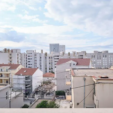 Apartamento By Interhome